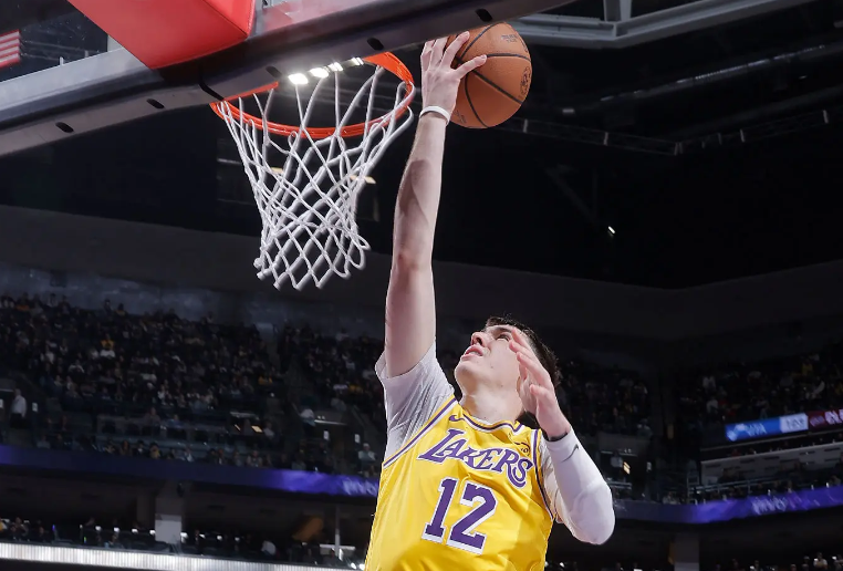 模拟器试玩入口-又一次打出了灾难表现，湖人锋线新援的状态为什么如此起伏不定？