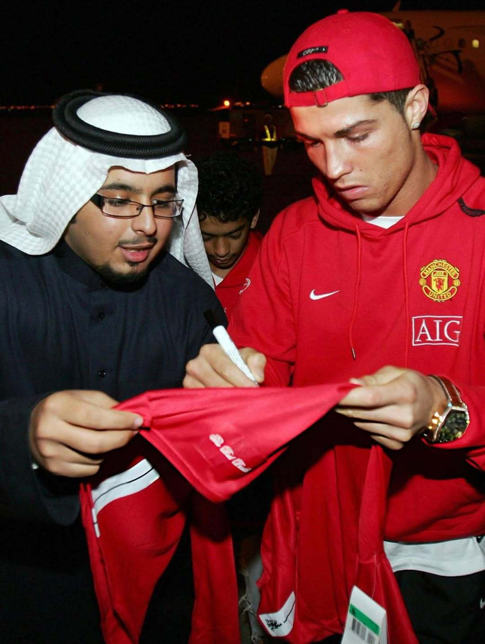 PG电子娱乐官网下载-C罗18年前首访沙特阿拉伯|克里斯蒂亚诺·罗纳尔多_新浪体育_新浪新闻